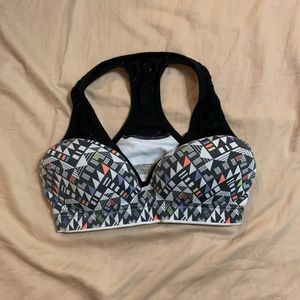 barely worn padded sports bra